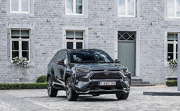 Por qué el Toyota RAV4 Plug-in sigue siendo el líder de su categoría