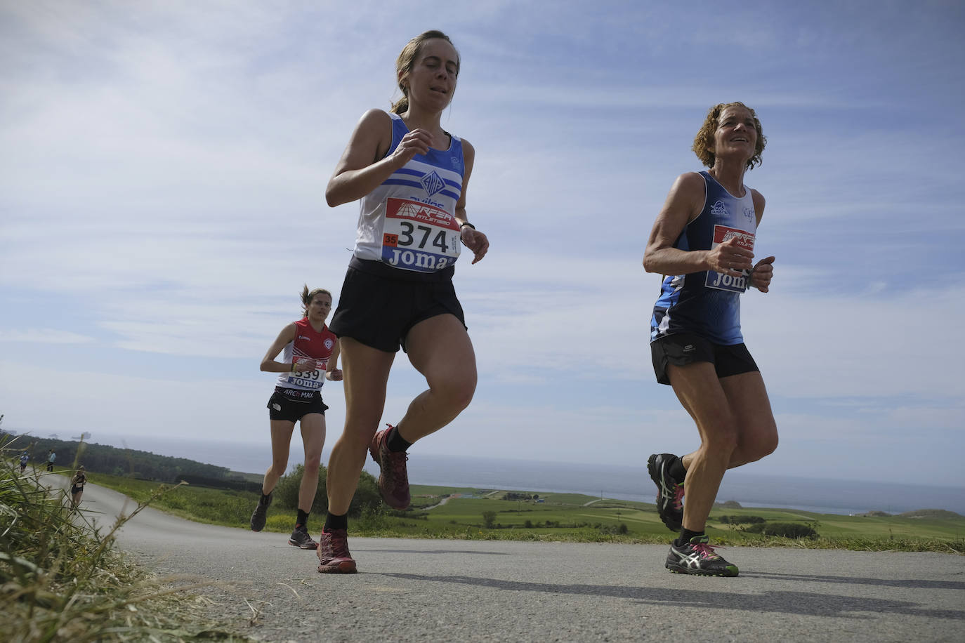 La corredora del Penedés vence en categoría absoluta femenina y se proclama campeona de España en el Trail Costa Quebrada