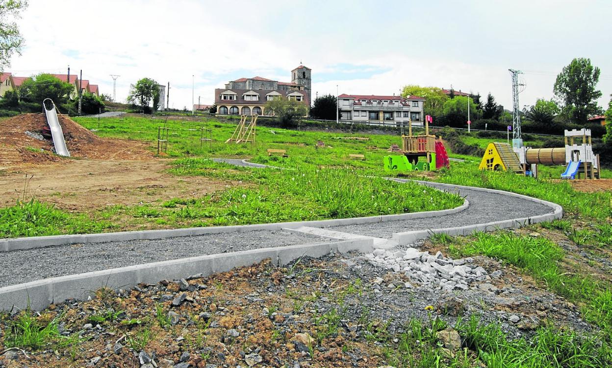 El nuevo espacio tendrá tirolinas, toboganes y zonas de juego infantiles. 