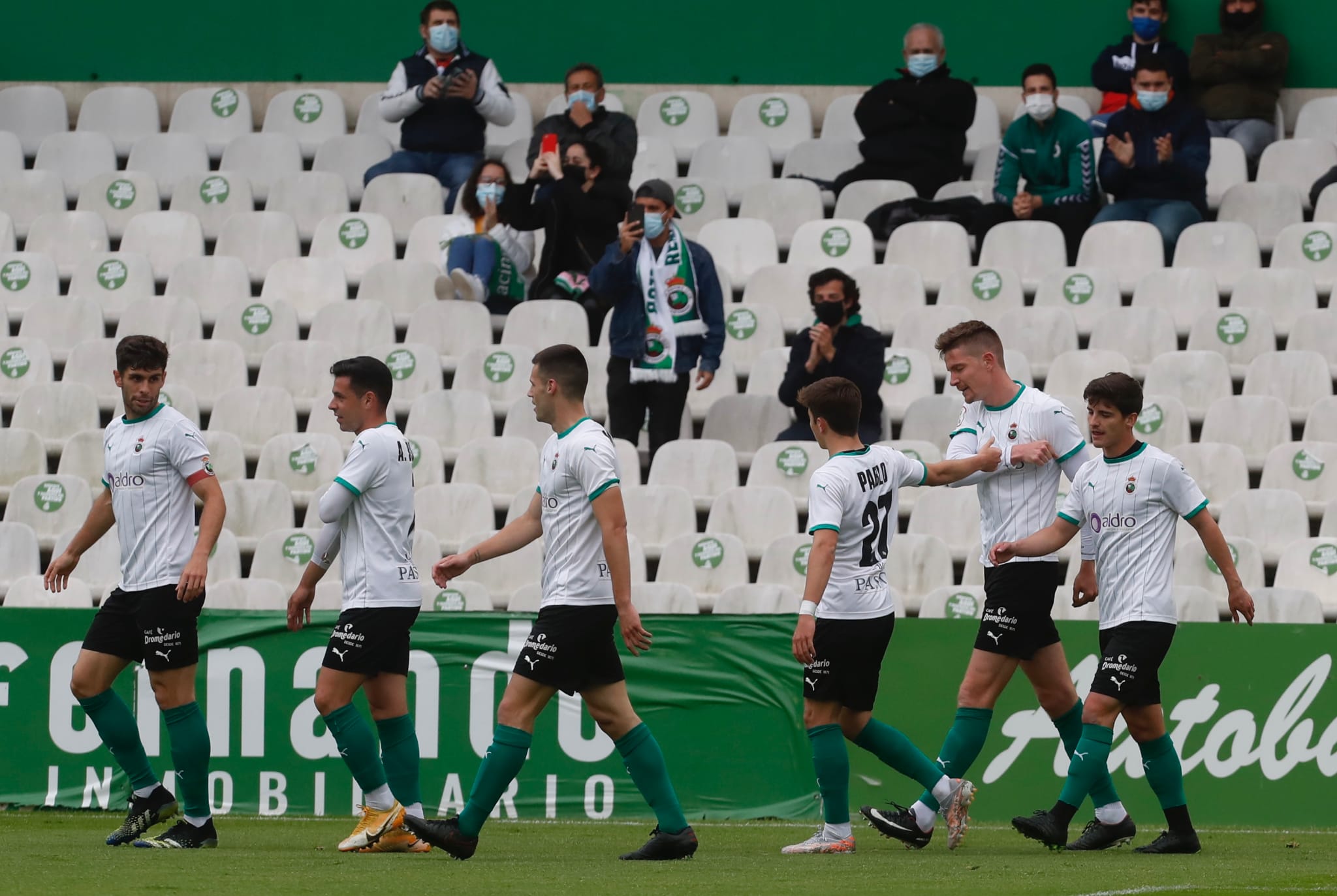 Imágenes del encuentro Racing-Osasuna B.