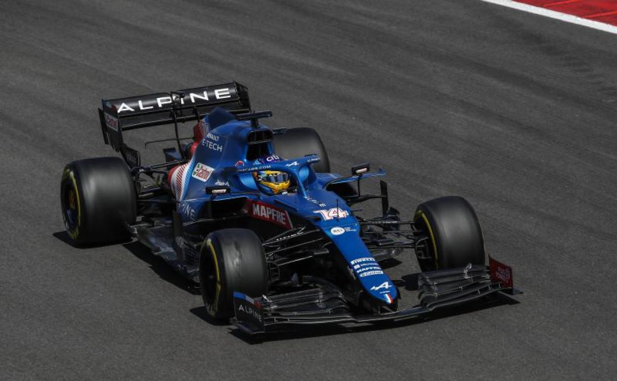 Fernando Alonso, al volante de su Alpine durante el GP de Portugal. 