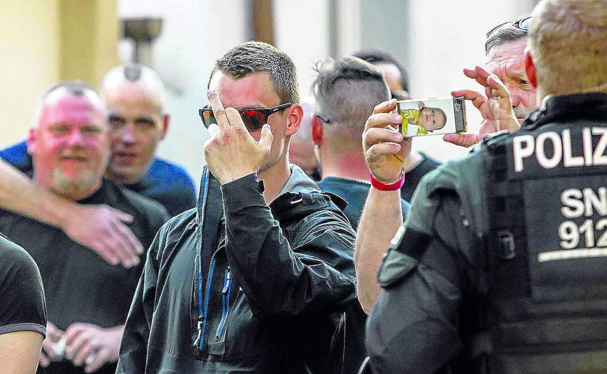 Reunión de neonazis en el 'Shield and Sword Festival'. 