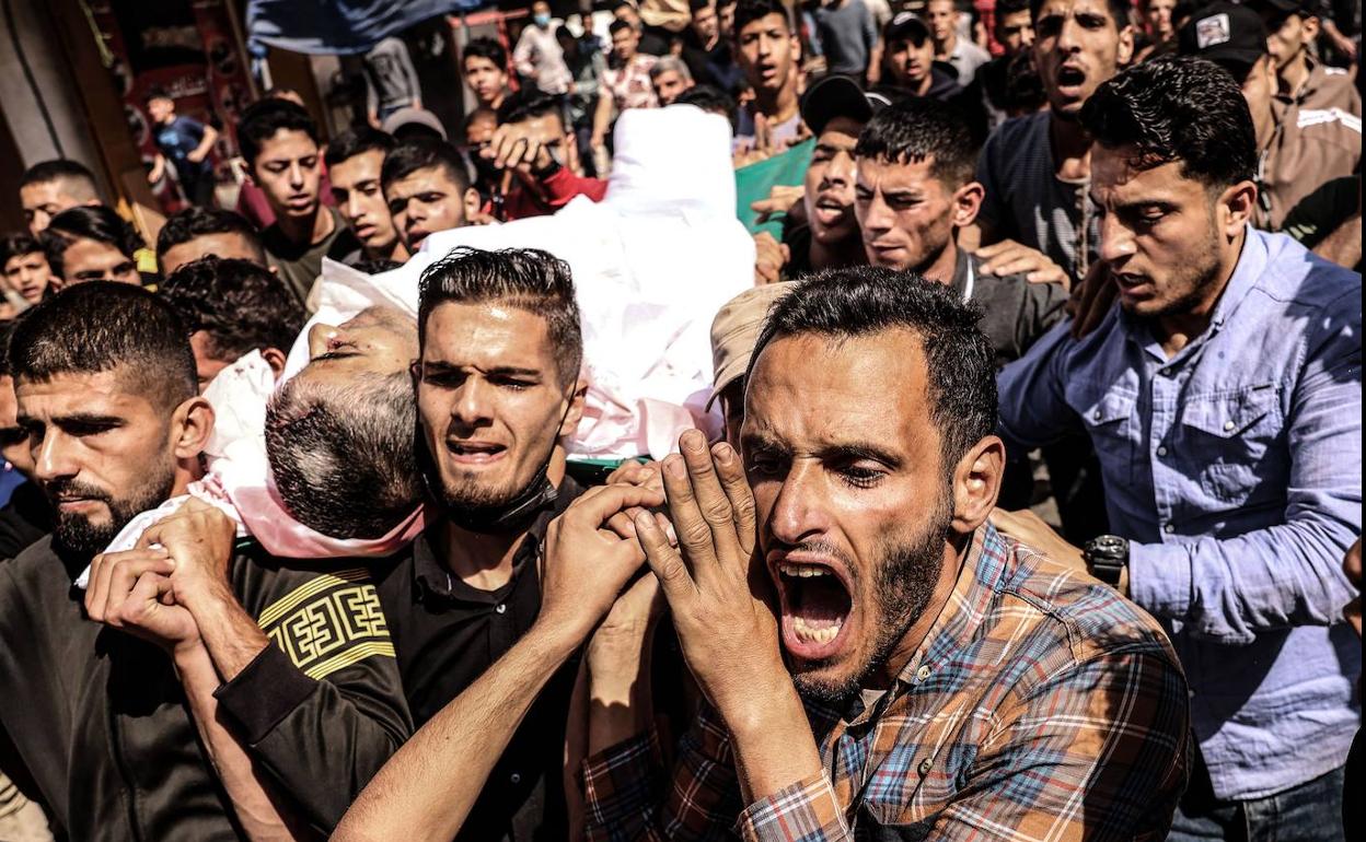 Funeral de una de las víctimas palestinas de Gaza. 