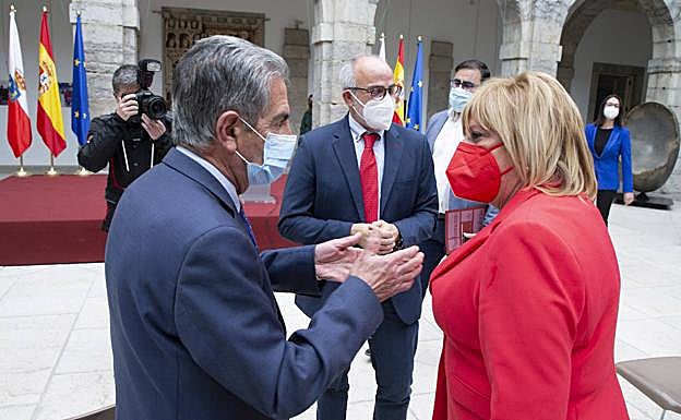 Sanidad está «muy esperanzada» con la caída de incidencia y espera bajar a alerta 2 esta semana