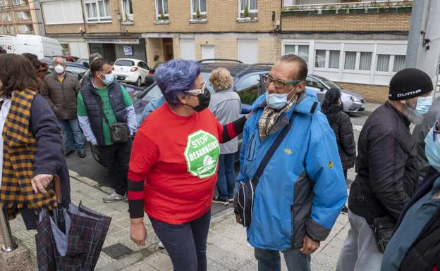 Suspendido el desahucio de la calle Guillermo Arce en Santander