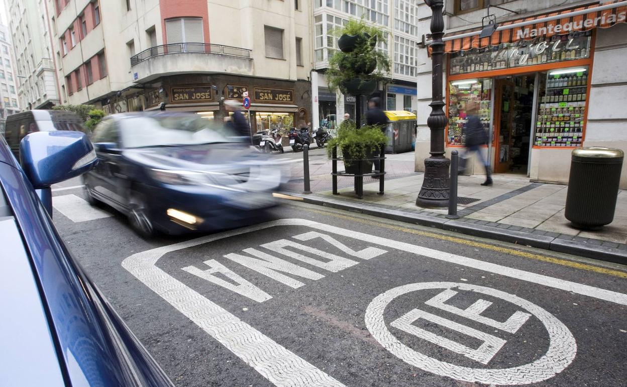 Señales de 30 por hora en las calles de Santander