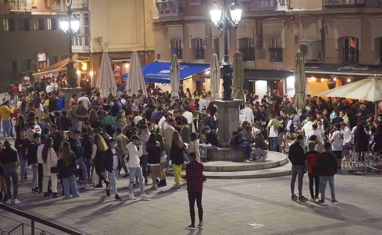 Hostelería recurre el cierre a la una de la madrugada «porque es una orden de agosto»