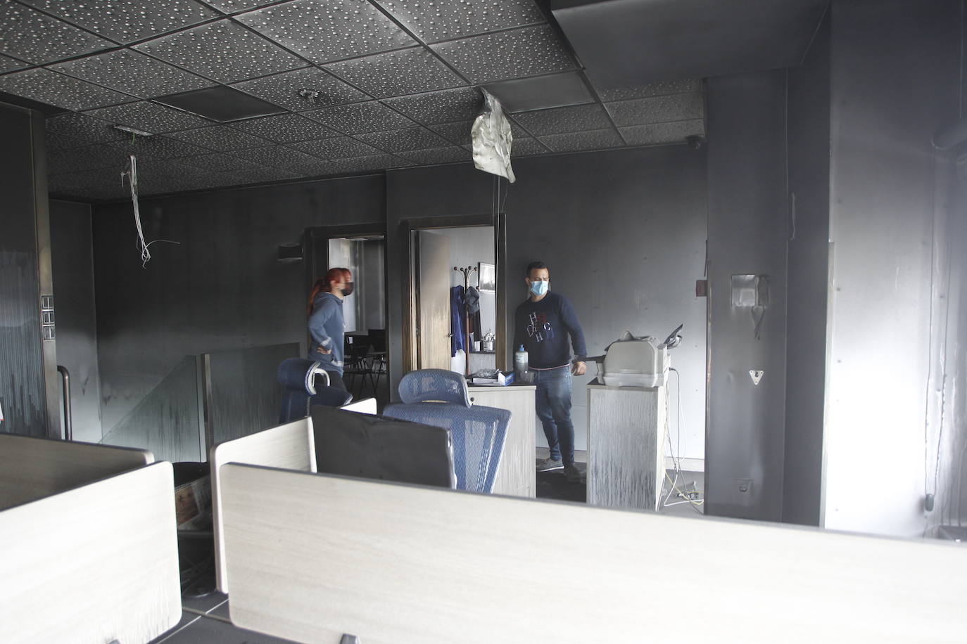 Fotos: Así ha quedado la nave de Polanco tras el incendio