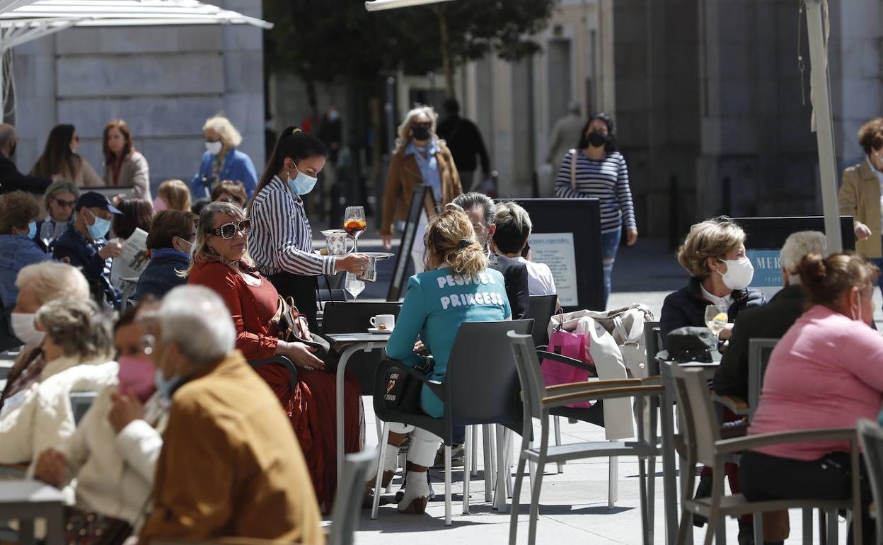 Los jueces ratifican su decisión y la hostelería seguirá abierta según su licencia