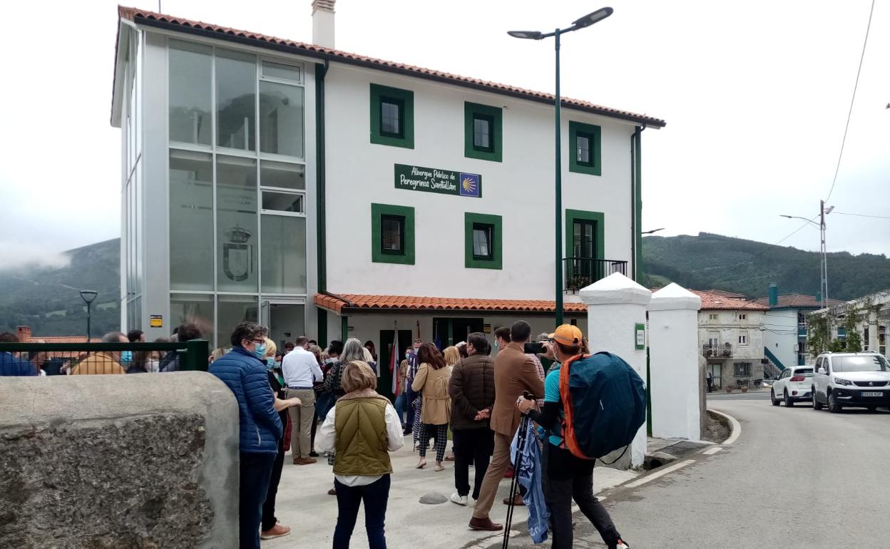 Inauguración del albergue de Santullán.