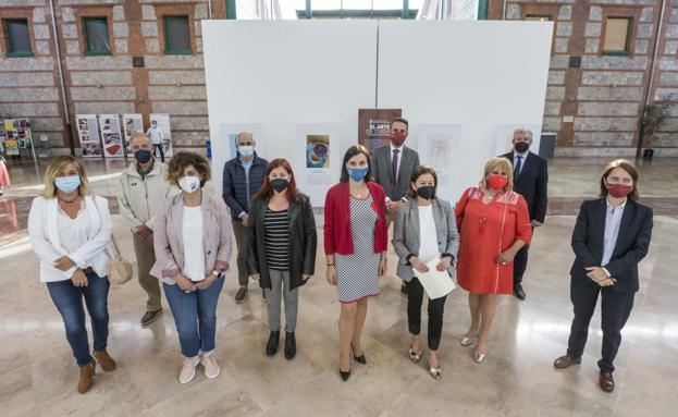 La alcaldesa de Santander y la decana de la Facultad de Enfermería de la UN, ayer, junto a otros invitados a la inauguración.