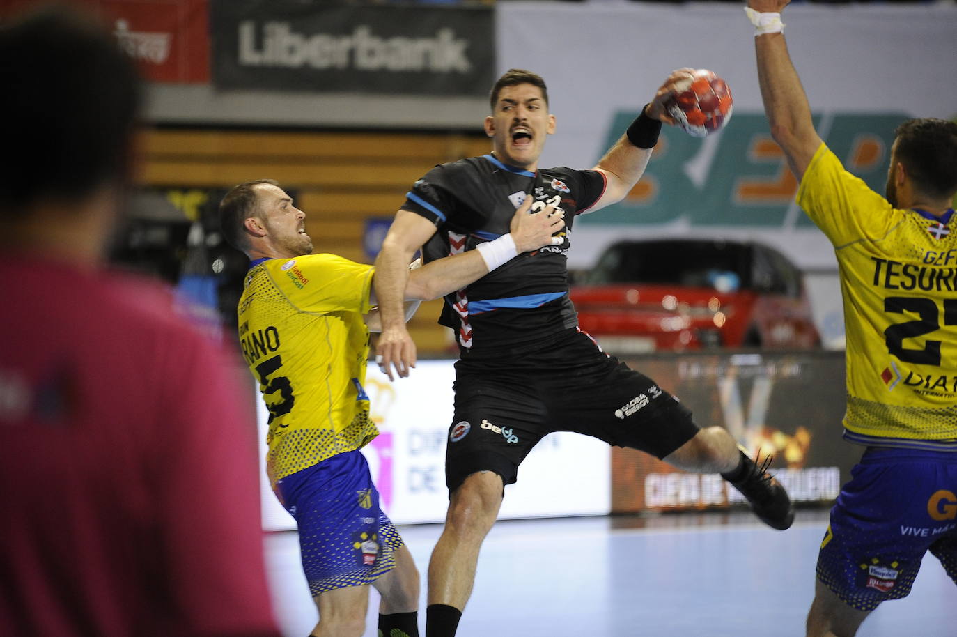 El Liberbank Cantabria jugará la final de la Copa Asobal después de dejar en la cuneta al Bidasoa, el vigente subcampeón de Asobal