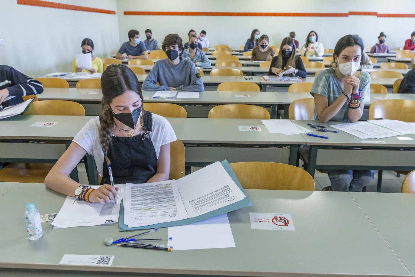 Pruebas de la EBAU en la Facultad de Económicas de Santander