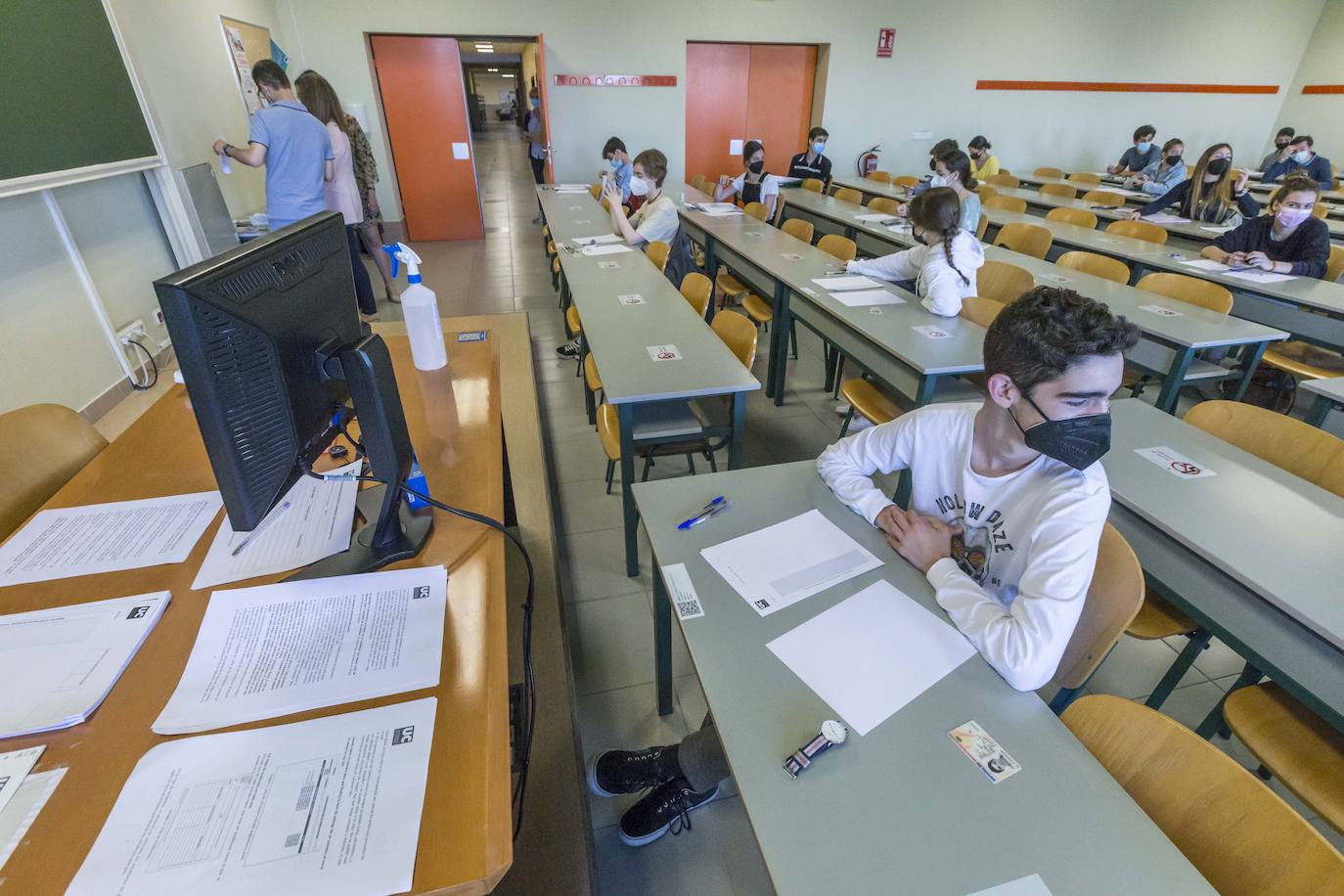 Pruebas de la EBAU en la Facultad de Económicas de Santander
