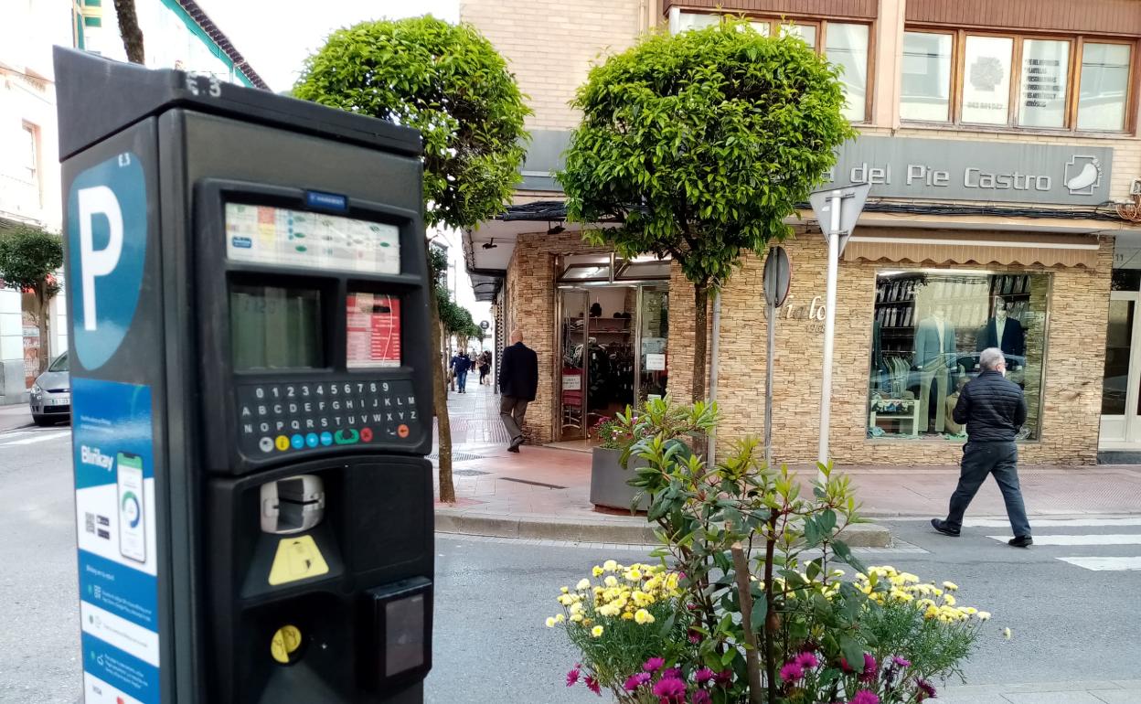 Parquímetro en el centro de Castro Urdiales.