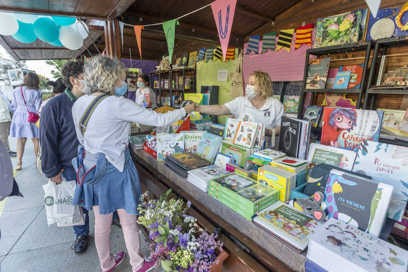 La Feria del Libro de Santander abre sus puertas.