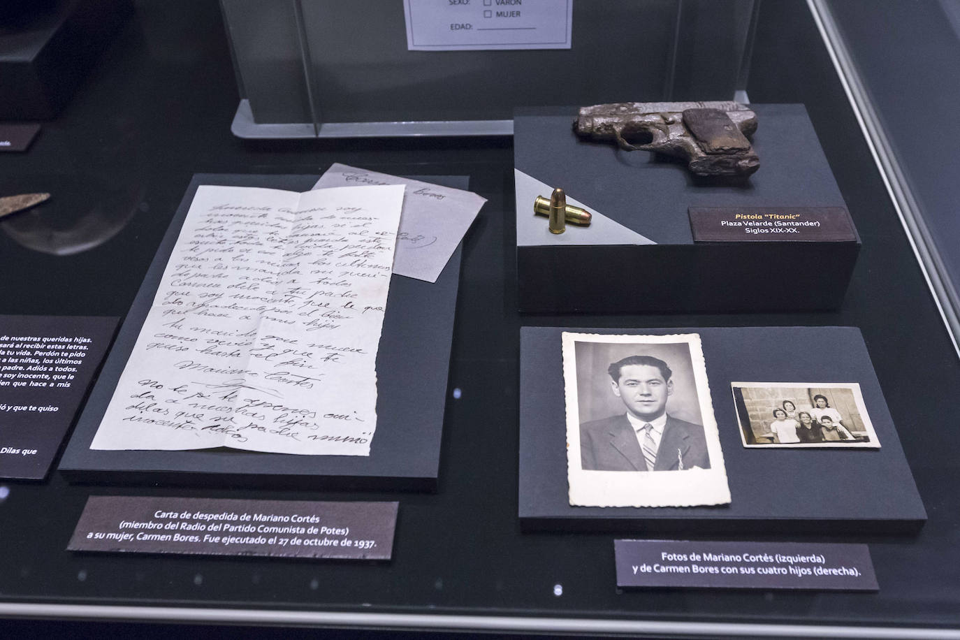 El Museo de Prehistoria y Arqueología de Cantabria (MUPAC) acoge hasta final de año una exposición que muestra cómo los restos humanos sirven para conocer la historia de la región a través de la información que aportan sobre cómo vivieron y murieron las personas.