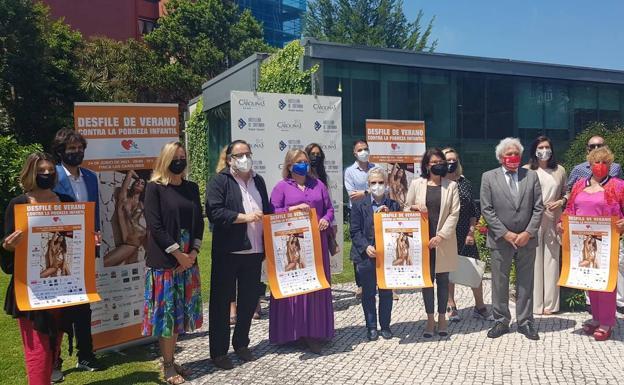 Momento de la presentación del desfile en Las Carolinas.