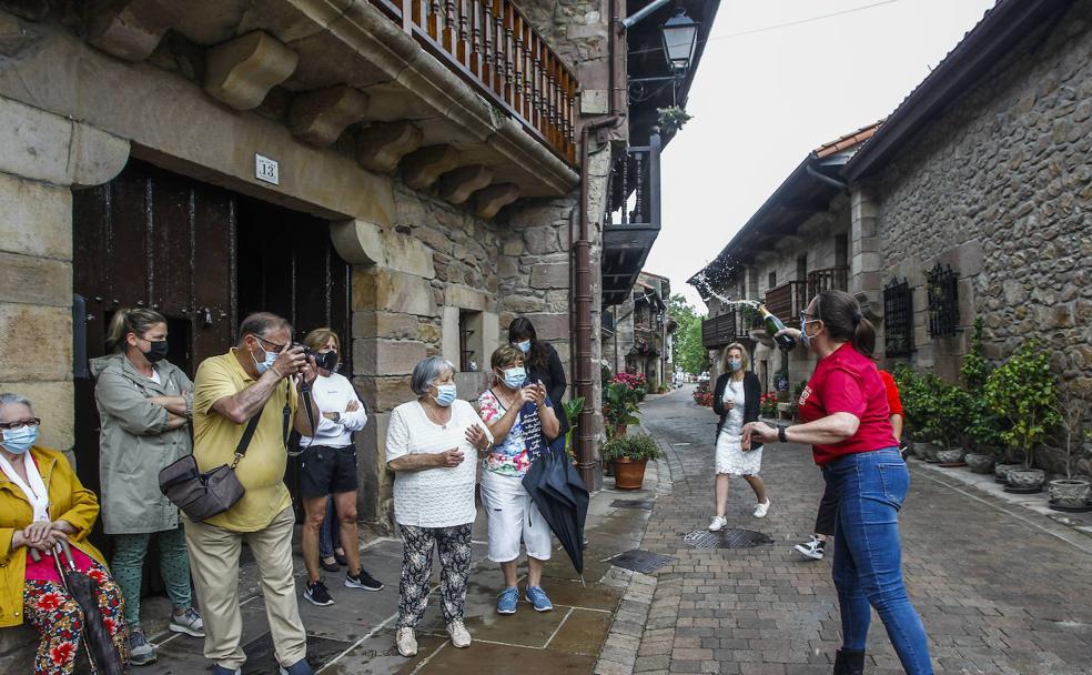 Los vecinos festejan el premio 