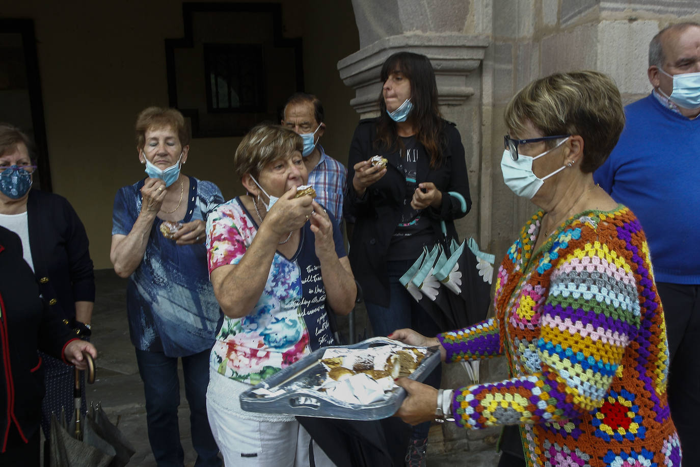 El Jurado de Pueblo de Cantabria ha elegido este año a esta localidad de Cartes por ser la que «mejor» se ha adaptado a los objetivos del proyecto, por la «calidad» de su propuesta y el por «interés» del Ayuntamiento y sus vecinos, que han salido a la calle a celebrar el reconocimiento