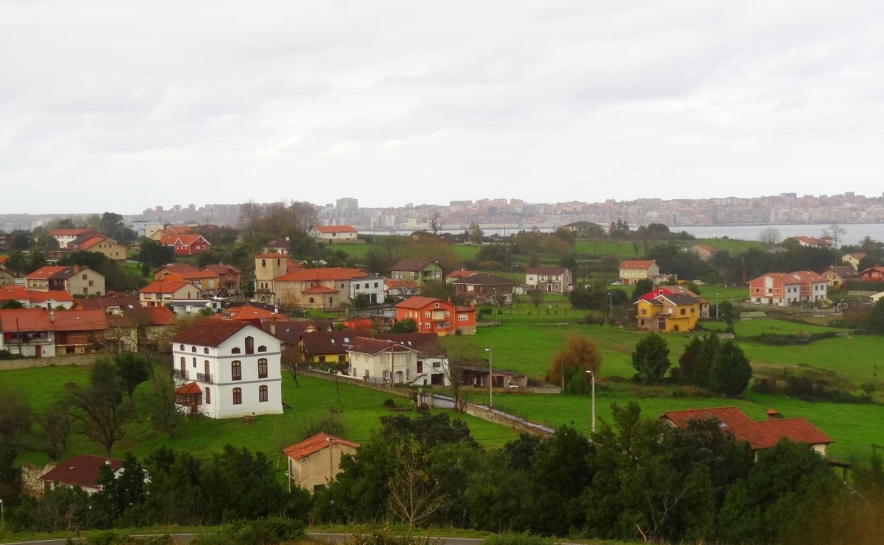 Pueblo de Elechas con Santander al fondo desde el mirador 