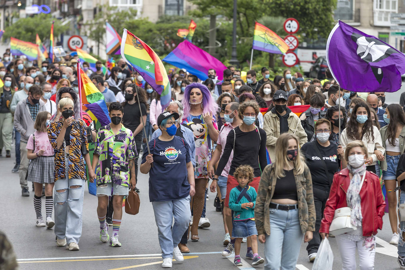 El acto central de la semana LGTBI, que el año pasado no se celebró por la pandemia, grita en Santander a favor de la tolerancia y contra «el odio de la ultraderecha»