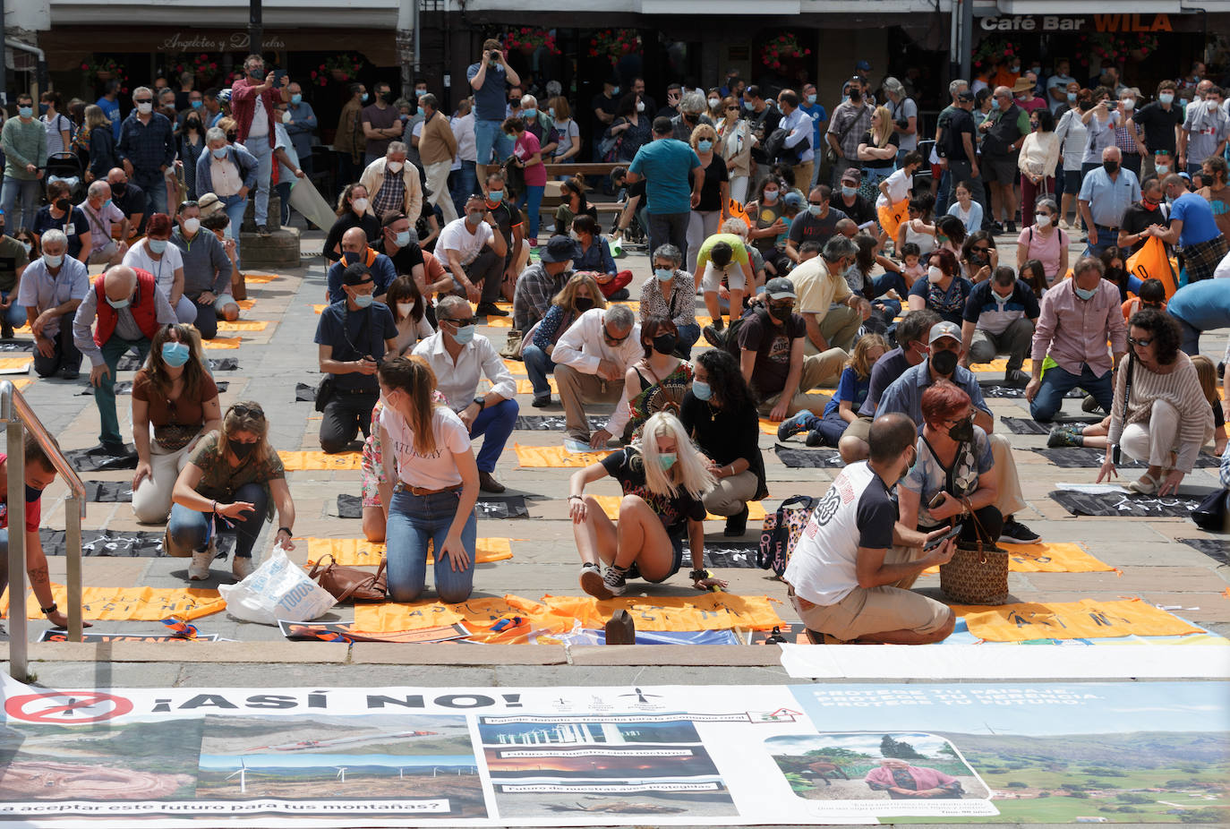 Cerca de 600 personas reivindican en Reinosa que «entre todos analicemos las necesidades energéticas reales de la región y busquemos la forma más justa de satisfacerlas de manera sostenible»