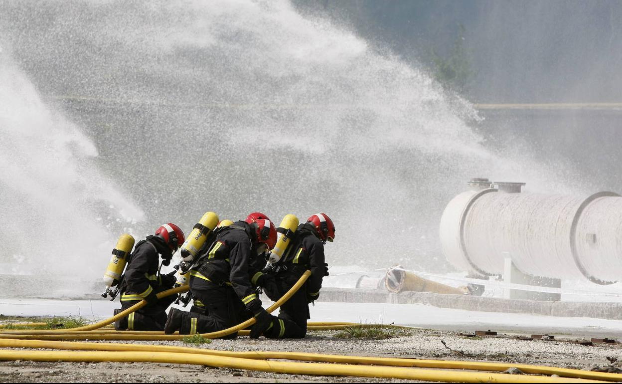 La realización de simulacros es importante para actualizar los protocolos de prevención de los riesgos. 