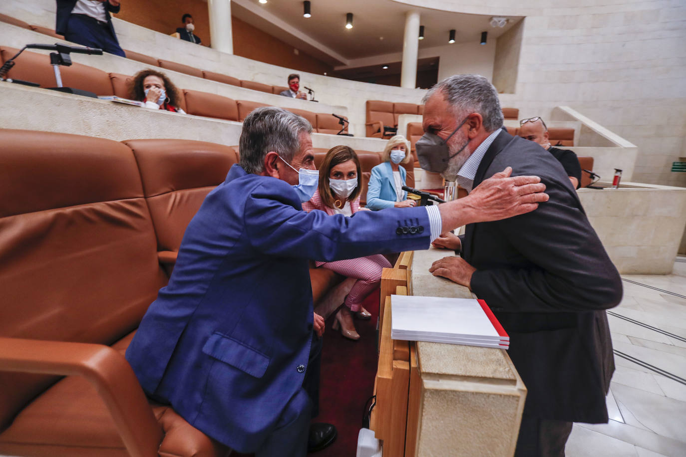 Fotos: El Parlamento acoge el Debate sobre el Estado de la Región