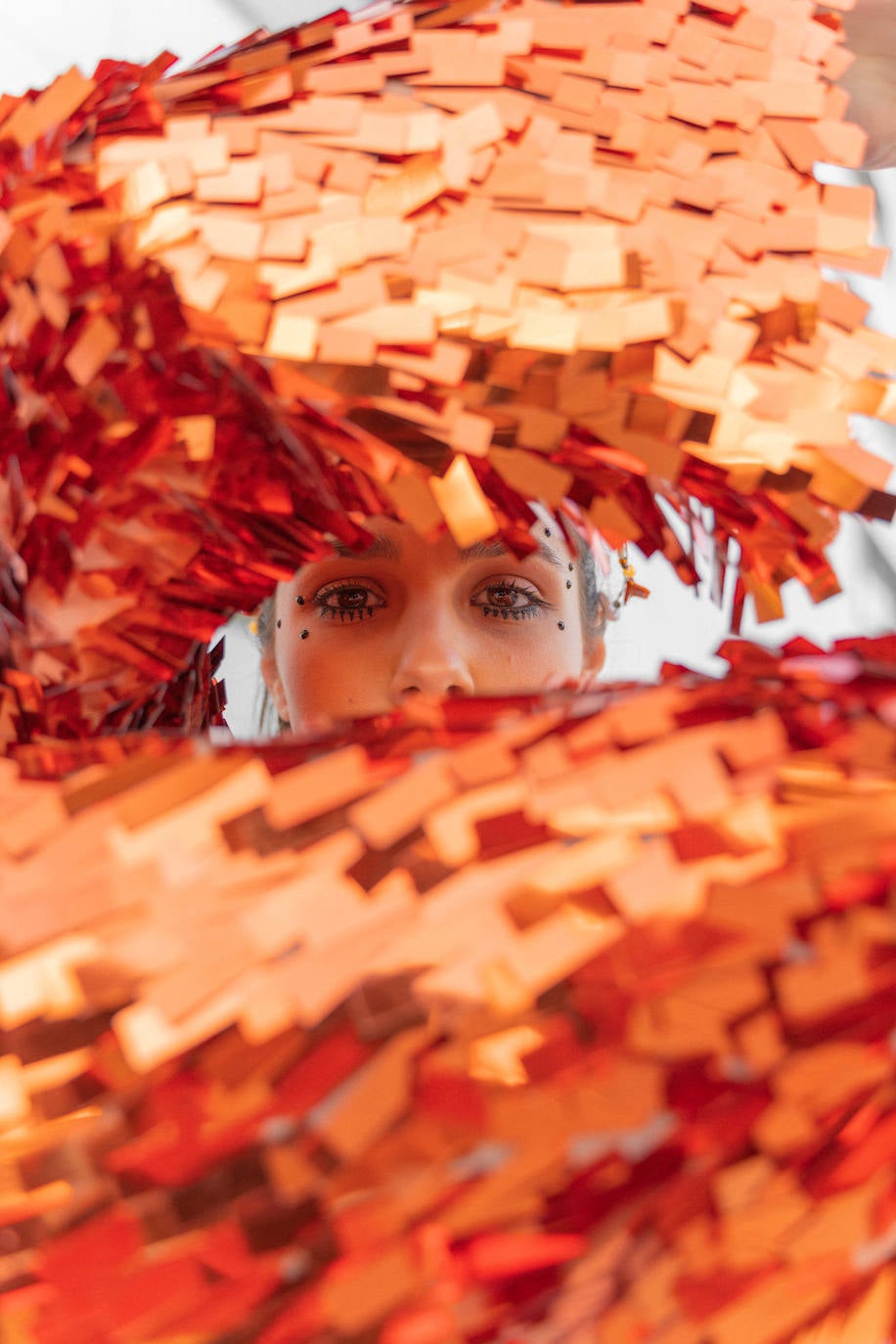 La creadora destaca «la artesanía y el valor conceptual que lleva detrás cada una de sus prendas».