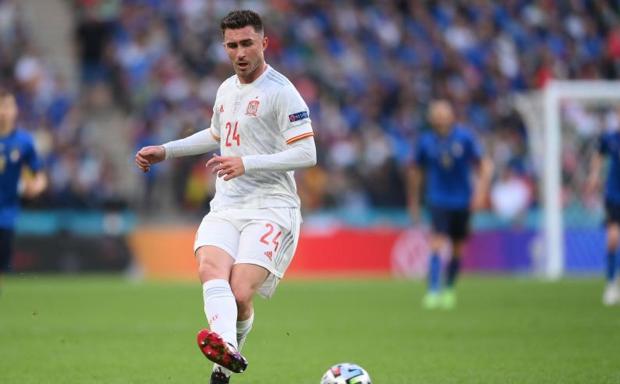 Aymeric Laporte, en el partido ante Italia