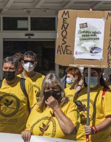 Imagen secundaria 2 - La plataforma por el tren a Bilbao exige recuperar el servicio de la tarde y otras frecuencias prepandemia