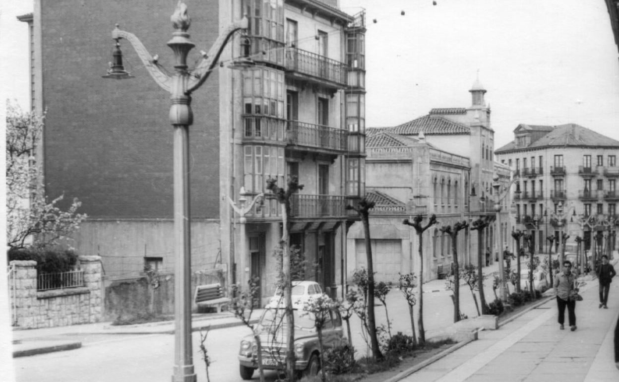 Calle San José. Años 60.