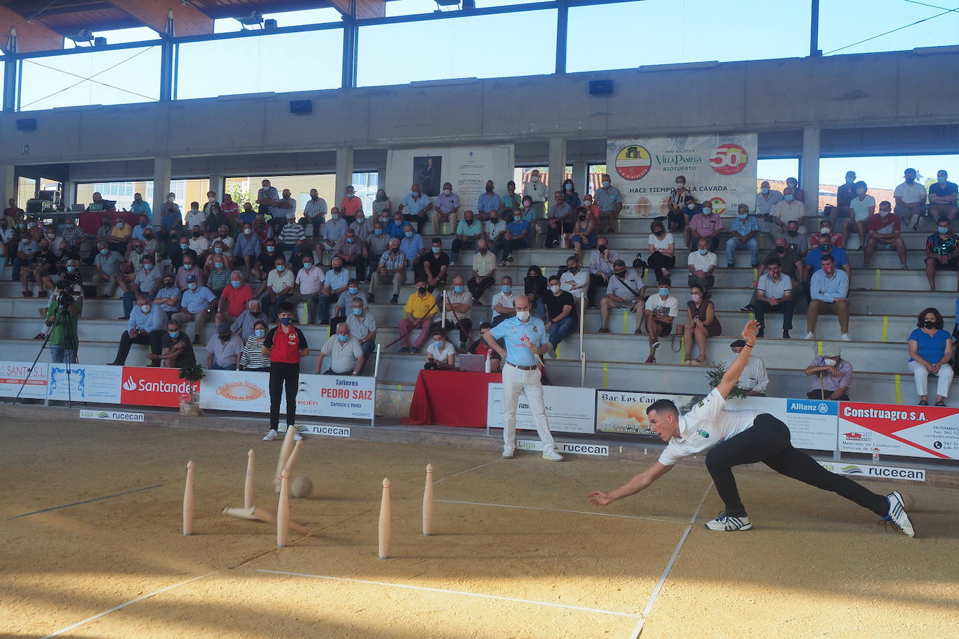 Fotos: Las mejores imágenes del Campeonato Regional de Primera de Bolos