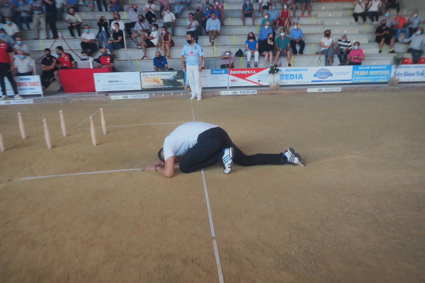 Fotos: Las mejores imágenes del Campeonato Regional de Primera de Bolos