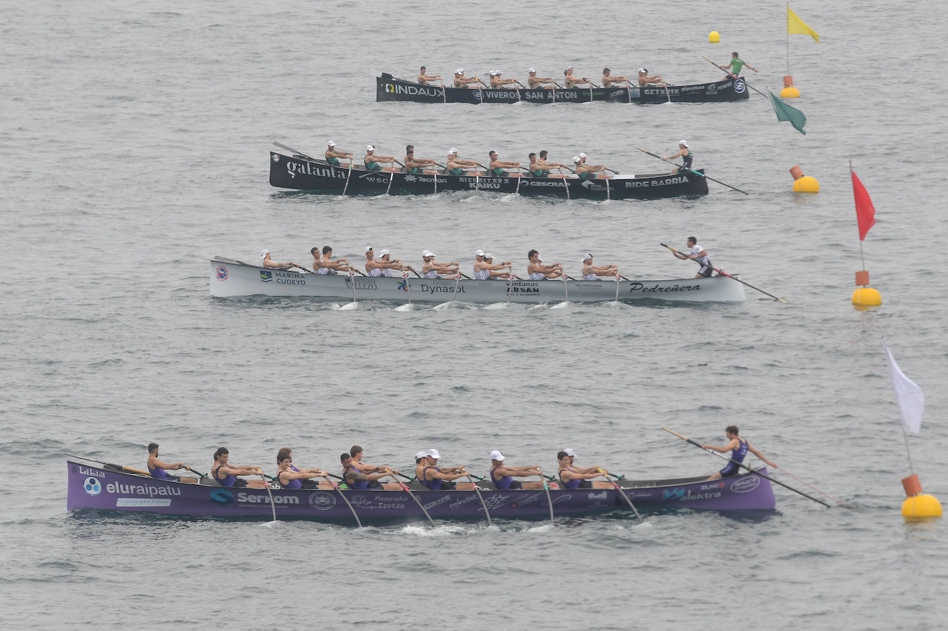 Fotos: Pedreña vence en la regata de Orio