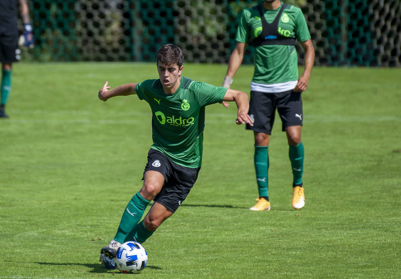 Fotos: El Rayo Cantabria gana al Racing