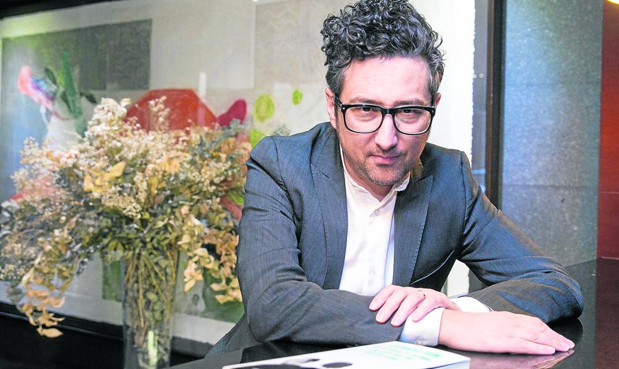 Patricio Pron regresa a la tribuna literaria el próximo día 10. 