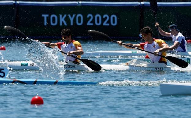 Francisco Cubelos e Íñigo Peña (d) de España compiten en las semifinales.