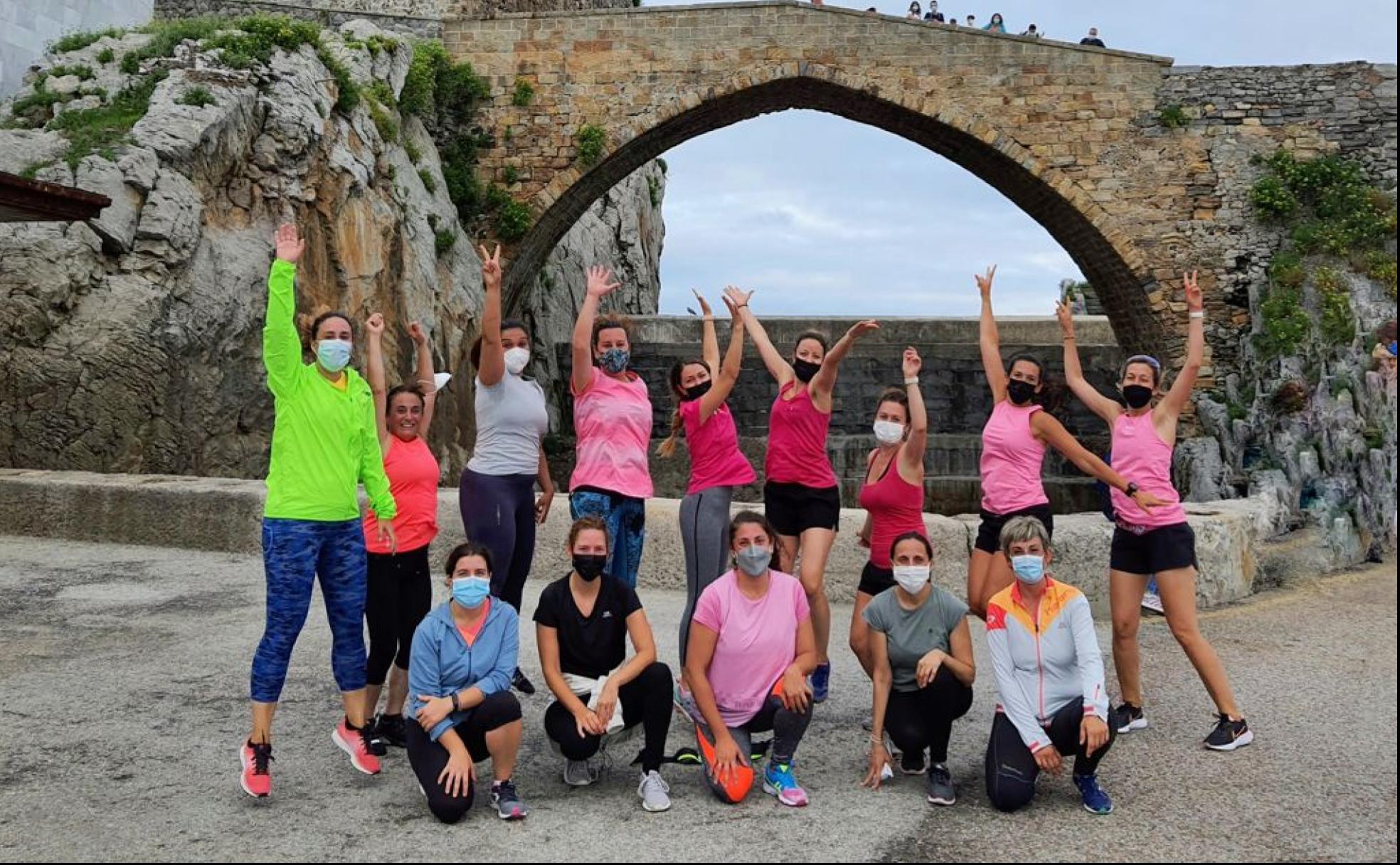 Algunas de las integrantes del grupo durante una de las citas deportivas.