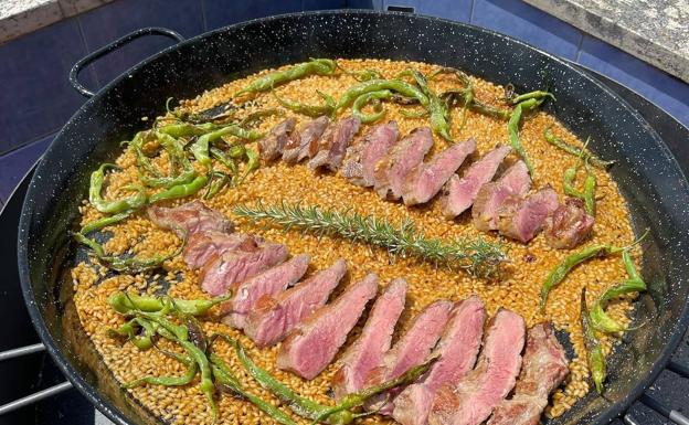 Aspecto que presenta el arroz en los instantes previos a retirarlo del fuego.