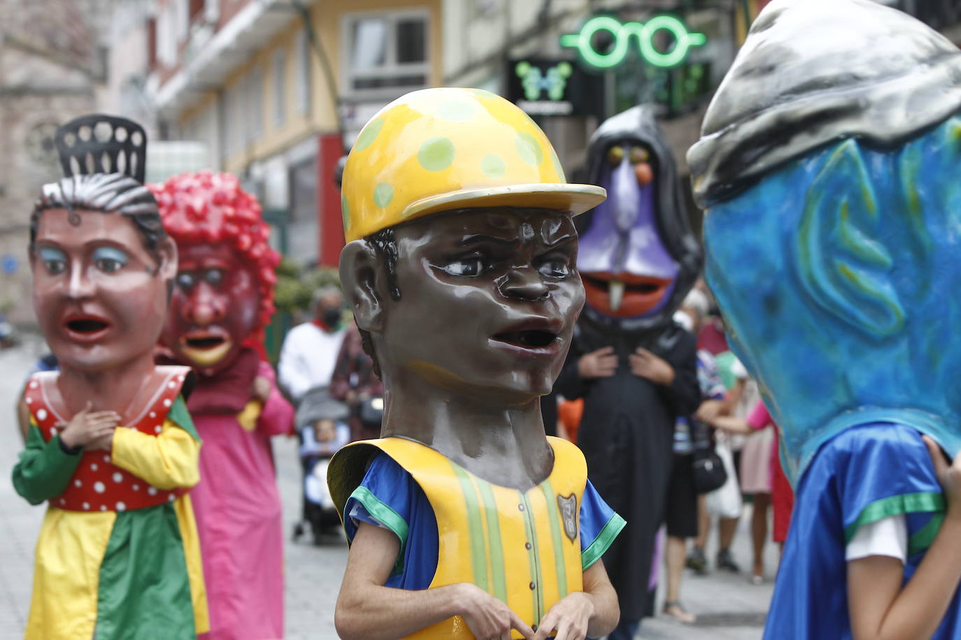 Fotos: Arracan las fiestas de la Virgen Grande de Torrelavega