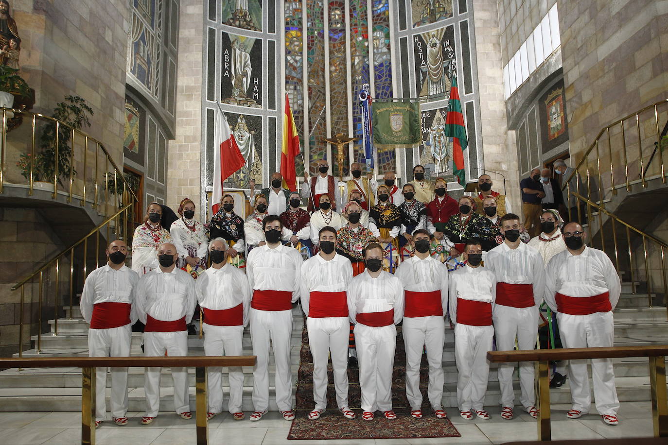 Fotos: La misa solemne, en imágenes
