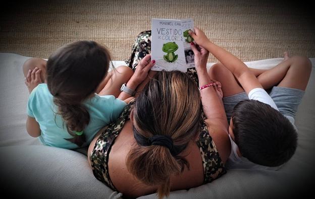 Lectura cómplice del cuento.