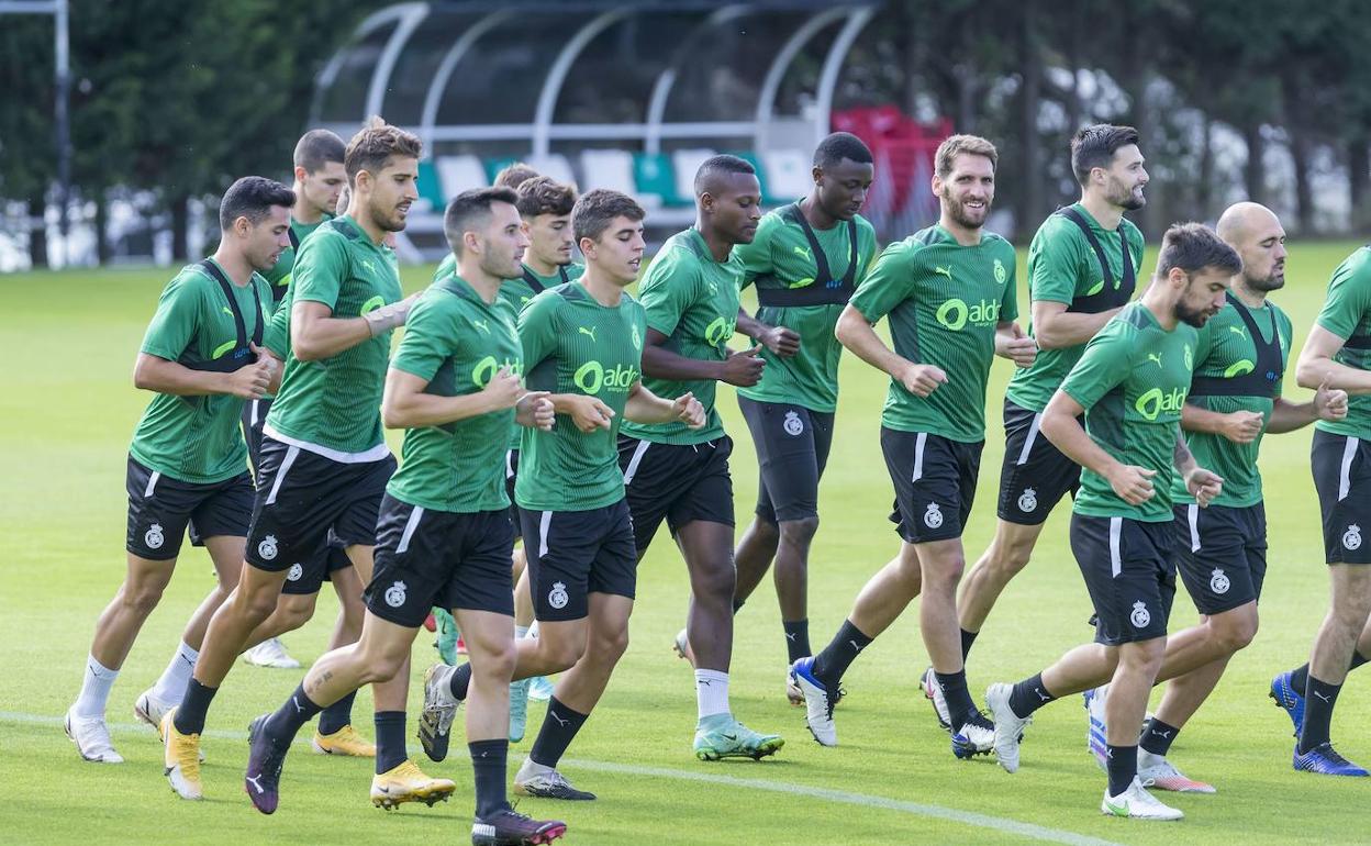 El Racing debuta en Primera RFEF el domingo 29 a las 17.30 horas ante el Tudelano en El Sardinero