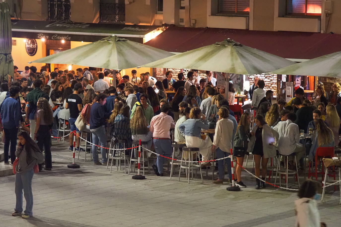 Fotos: Las imágenes de la primera noche sin toque de queda