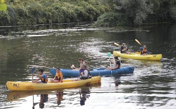 Rutas guiadas en canoa por el el río Saja-Besaya