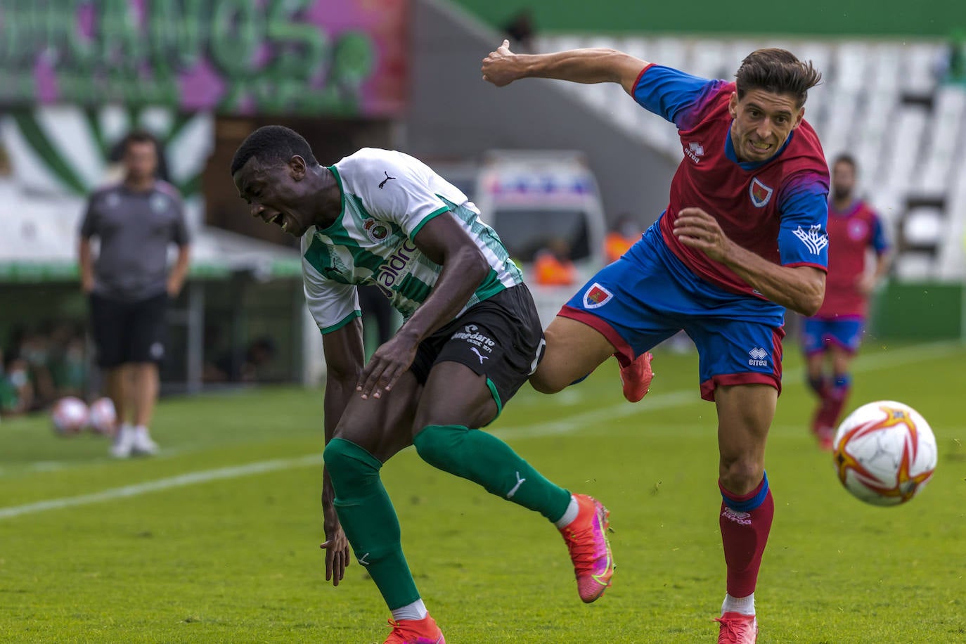 Fotos: Racing empata con el Numancia