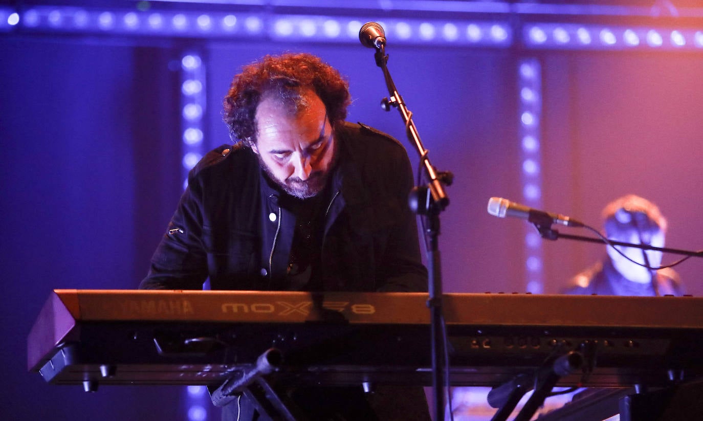 Fotos: Las imágenes del concierto de La Oreja de Van Gogh en Torrelavega