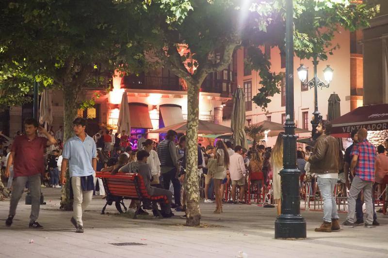 Fotos: Imágenes del centro de Santander este sábado noche